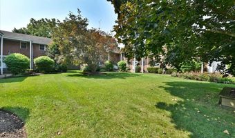 295 Merrick Rd 4A, Amityville, NY 11701