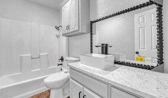 2805 Shiloh Ln, Altus, OK 73521
