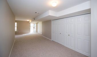 4406 Hillside Dr, Ann Arbor, MI 48105