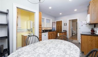 52 Lyndon Rd, Cranston, RI 02905