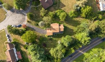 12 Thunder Dr, Alloway, NJ 07418