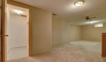 201 4th St, Armstrong, IA 50514