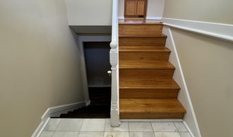 8001 HAMMOND St, Alexandria, VA 22309