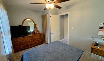810 S Merton St, Aberdeen, SD 57401