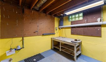 270 Benton St, Austintown, OH 44515