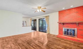 1115 Dutch Mill Dr, Ballwin, MO 63011