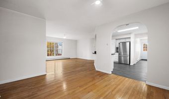 202 Pearl St, Bangor, ME 04401