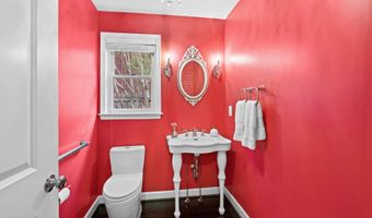 5313 WAKEFIELD Rd, Bethesda, MD 20816