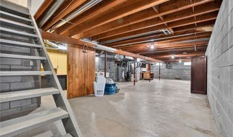 4711 Diane Dr, Ashtabula, OH 44004