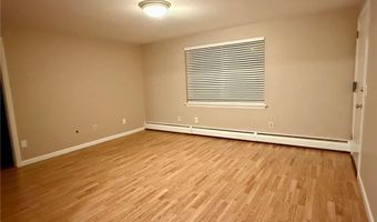 70 Carroll Ave 307, Newport, RI 02840