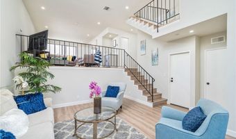1832 Oak Tree Dr 8, Los Angeles, CA 90041