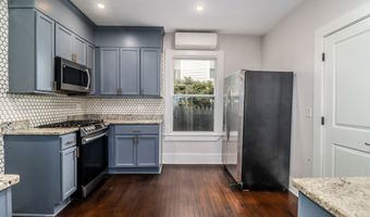 79 W Wooster St, Danbury, CT 06810