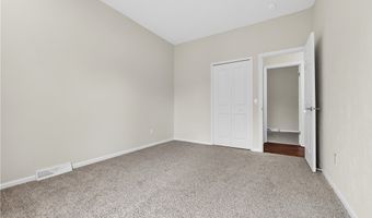 578 N Main St, Amherst, OH 44001