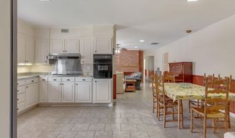1215 N State St, Abbeville, LA 70510