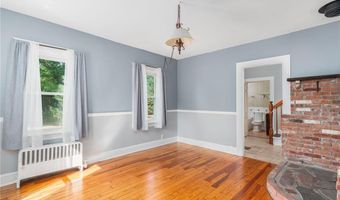 509 School St, North Kingstown, RI 02852