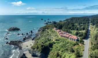 17744 HIGHWAY 101 C-306, Brookings, OR 97415