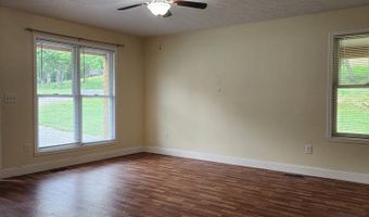 103 Golden Meadow Ln, Beaver, WV 25801