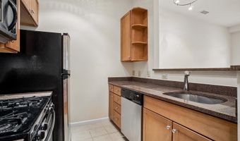 309 HOLLAND 327, Alexandria, VA 22314
