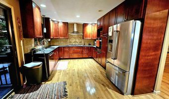 1902 E Lucas St, Algona, IA 50511