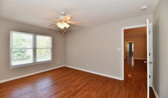 9397 Villa Woods Dr 213, Avon, IN 46123