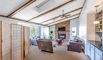 55 Hunt Club Cir, Amherst, NY 14051