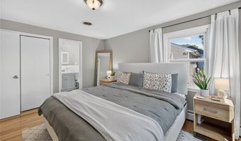 44 Cliff Ave, Cranston, RI 02920
