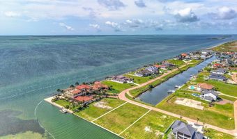 36 La Buen Vida Dr, Aransas Pass, TX 78336