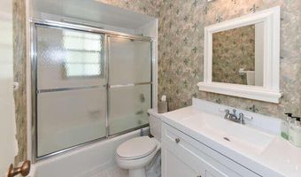 493 Forestview Dr, Atlantis, FL 33462
