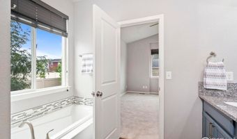 633 Conestoga Dr, Ault, CO 80610