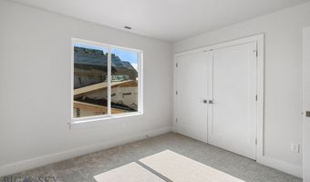 813 Spaniel Ln, Belgrade, MT 59714