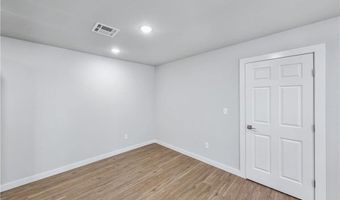 6306 Kathleen St, Bentonville, AR 72713