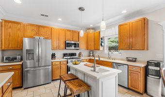 61 Cliffwood Dr, Allentown, NJ 08501