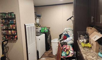 214 Lakepoint Rd, Alford, FL 32420