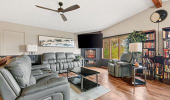 74500 240th St, Albert Lea, MN 56007