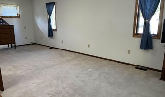 603 S 10th St, Albia, IA 52531