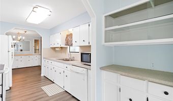 914 Jacaranda Dr, Barefoot Bay, FL 32976