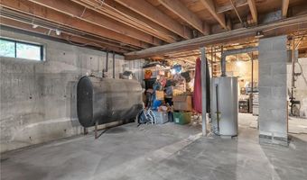 62 Canonchet Trl, Cranston, RI 02921