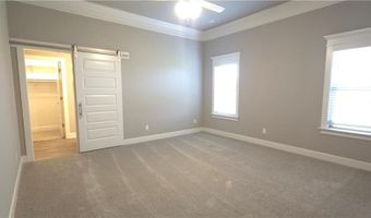 1000 Trestle Ln, Bentonville, AR 72713