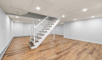 545 Simsbury Rd, Bloomfield, CT 06002