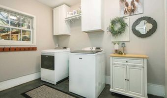 1127 Parriott, Aplington, IA 50604