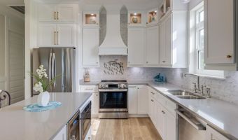 6180 S Beach Blvd, Bay St. Louis, MS 39520