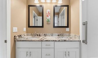 71 Norton Ave, Cranston, RI 02920