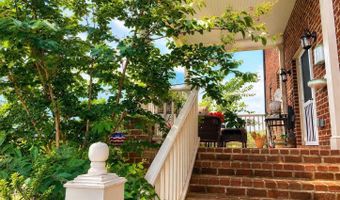 2004 SEVEN MEADOWS Ln, Appomattox, VA 24522