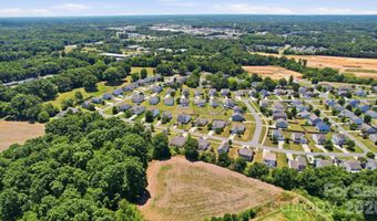 514 Smokehouse Ln, Albemarle, NC 28001