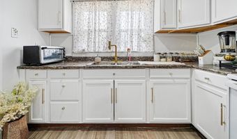 203 S Mesa St, Carlsbad, NM 88220