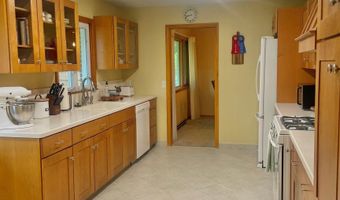 1213 E State St, Algona, IA 50511