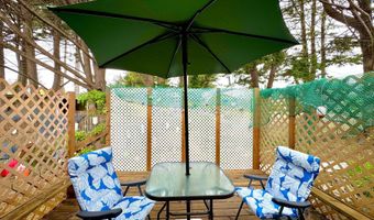 1029 FIFIELD St, Brookings, OR 97415