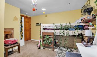 218 Garrison Rd, Amherst, NY 14221