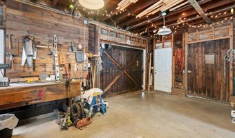 89 Parkview Ave, Bangor, ME 04401