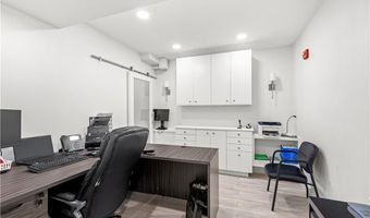 5670 Post Rd, East Greenwich, RI 02818
